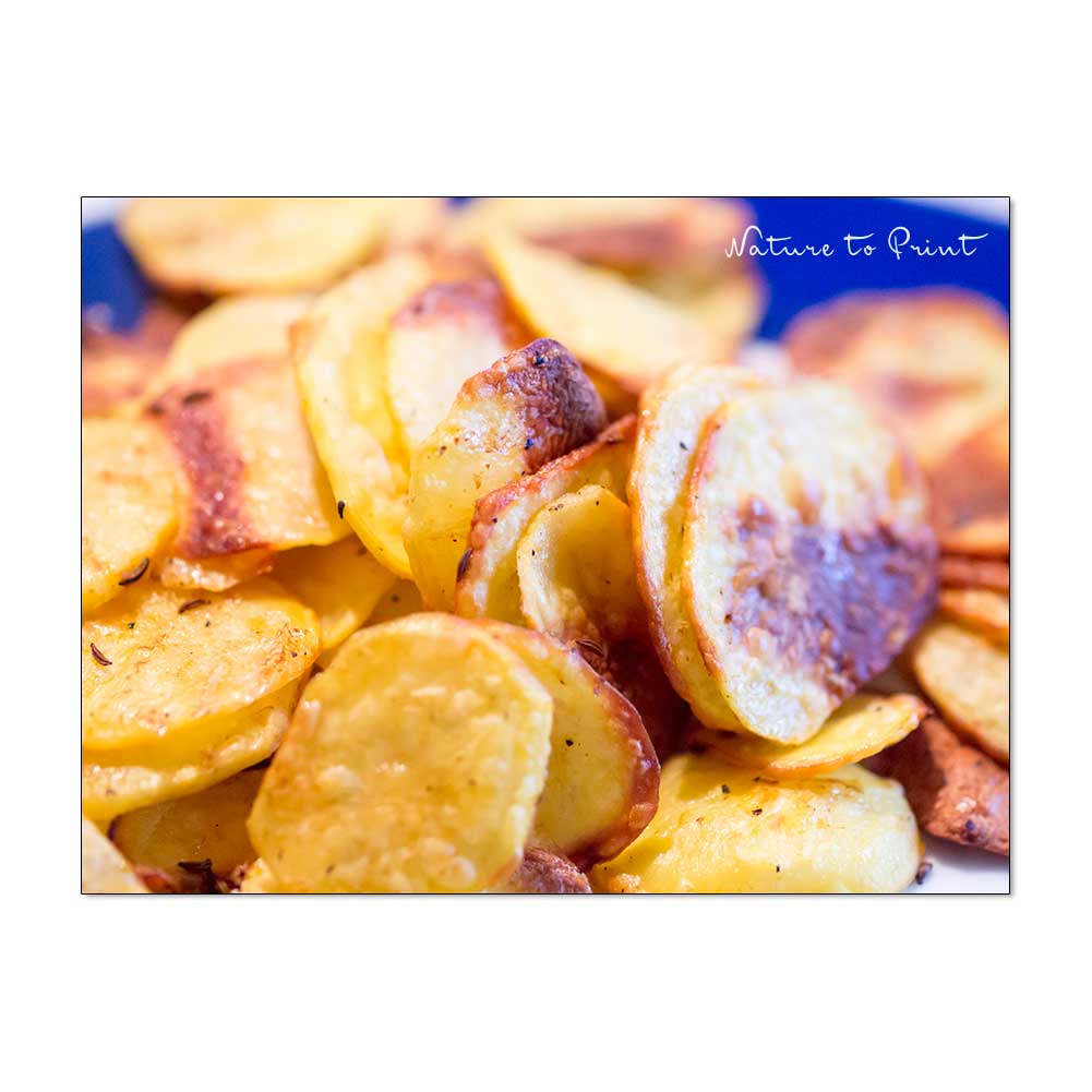Gesunde Kartoffelchips aus Ofen oder Airfryer. Kross, würzig und lecker.