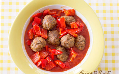 Indische Hackbällchen in würzig, pikanter Tomatensauce