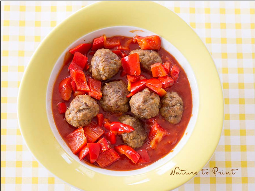 Indische Hackbällchen in würzig, pikanter Tomatensauce