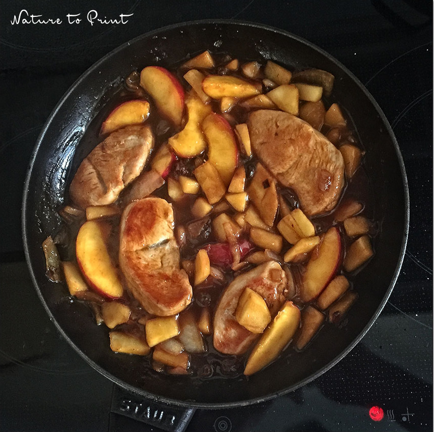 Apfel-Zwiebel-Chutney süßsauer mit Putenfilet