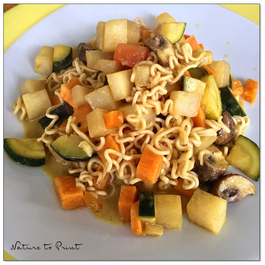 Gemüse-Curry, frisch serviert