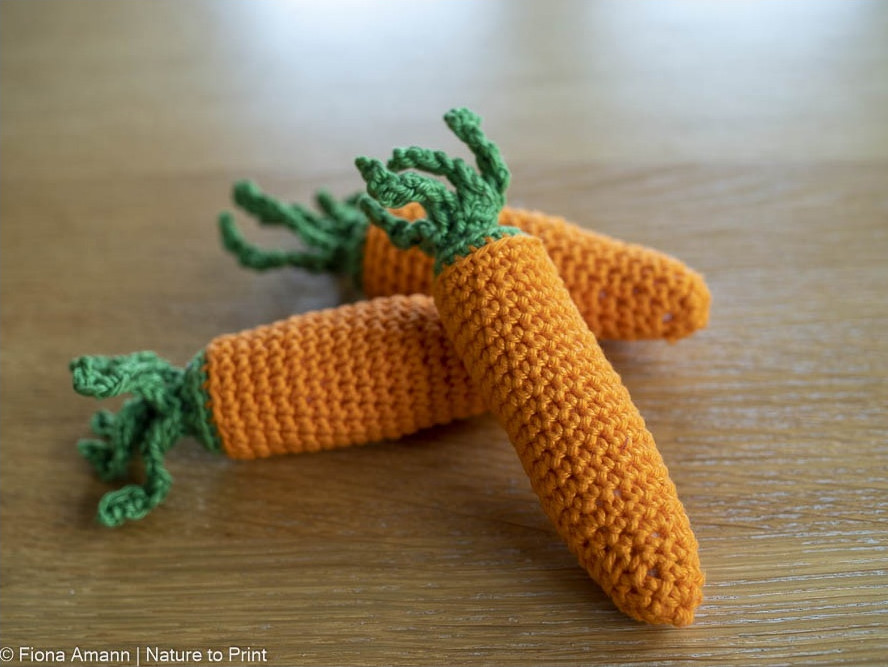 Karotten häkeln für die Spielküche mit kostenloser Anleitung